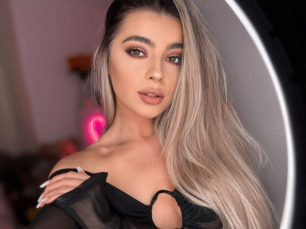 Kim Arrow — Flirt4Free Photos