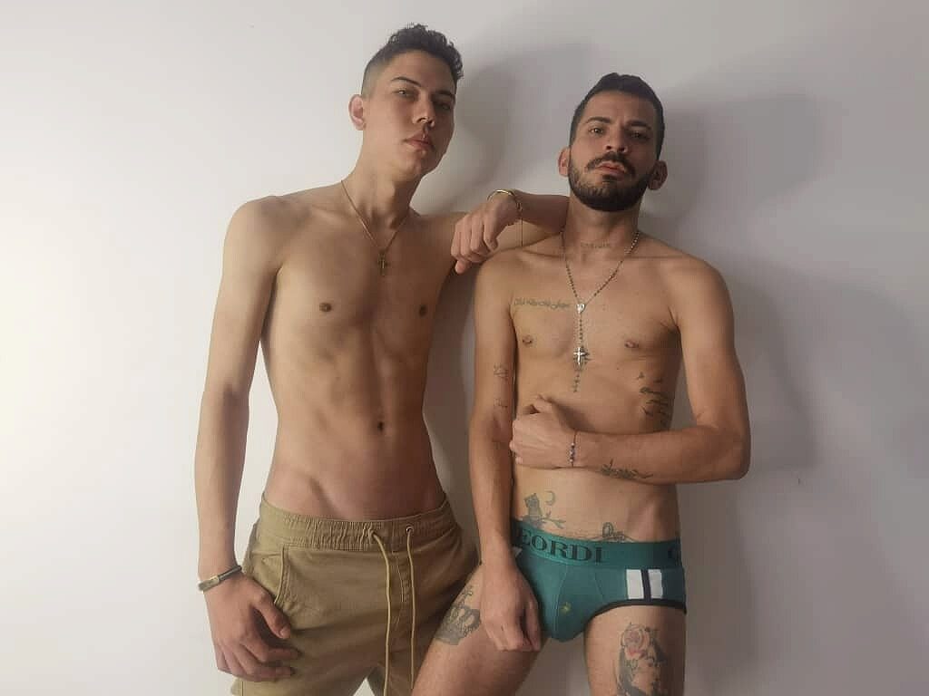 Watch Will & Troy live on cam at Flirt4Free