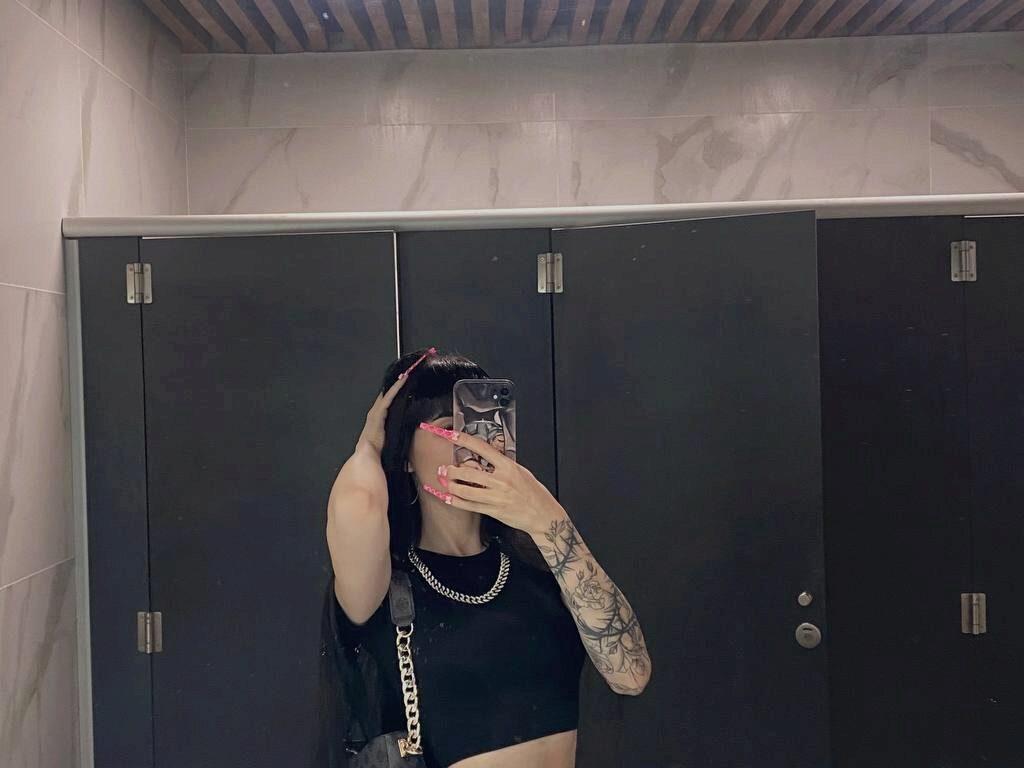 Keyte Sweetty - Flirt4Free cam model profile and statistics