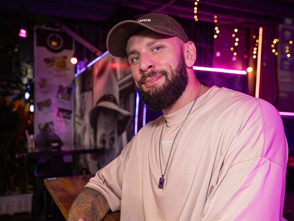 Martin Bowen profile