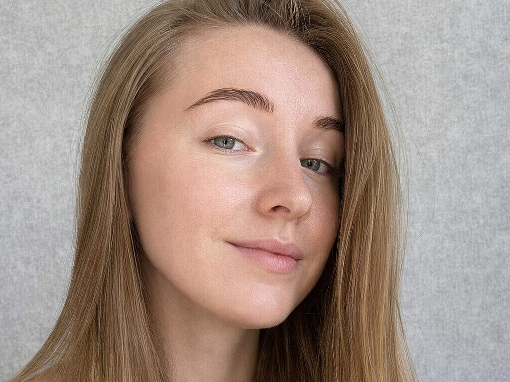 Betty Meyer Live Webcam on Flirt4Free