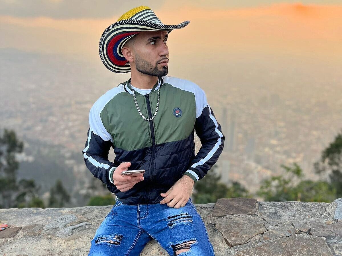 Saul Lopez profile