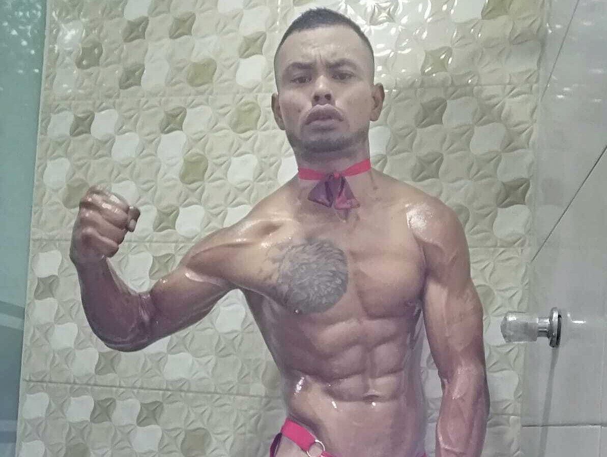 Phillips Martin Live Cam on Flirt4Free