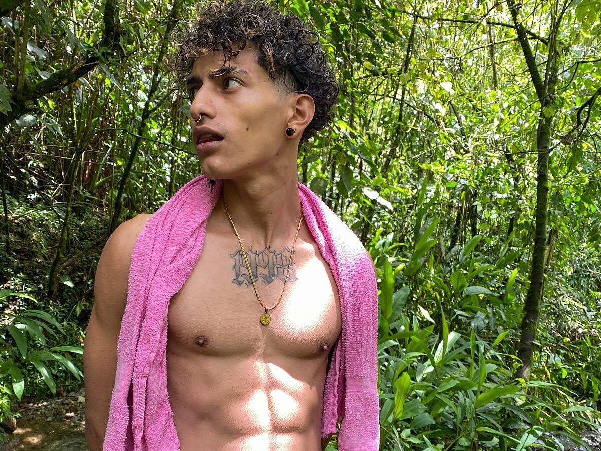 Live Chat with Demon Michell on Flirt4Free