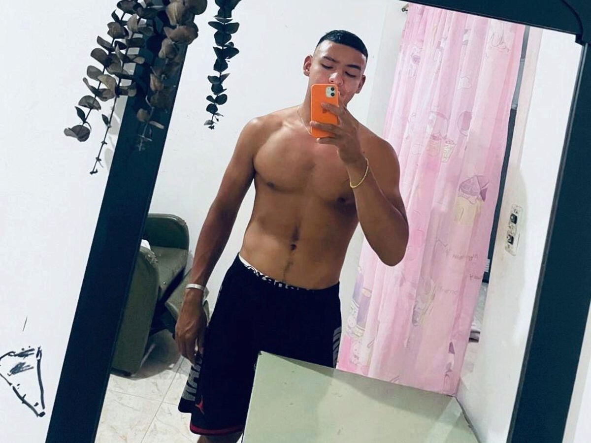 Profile and Statistics for Bamihiam Camaron on Flirt4Free