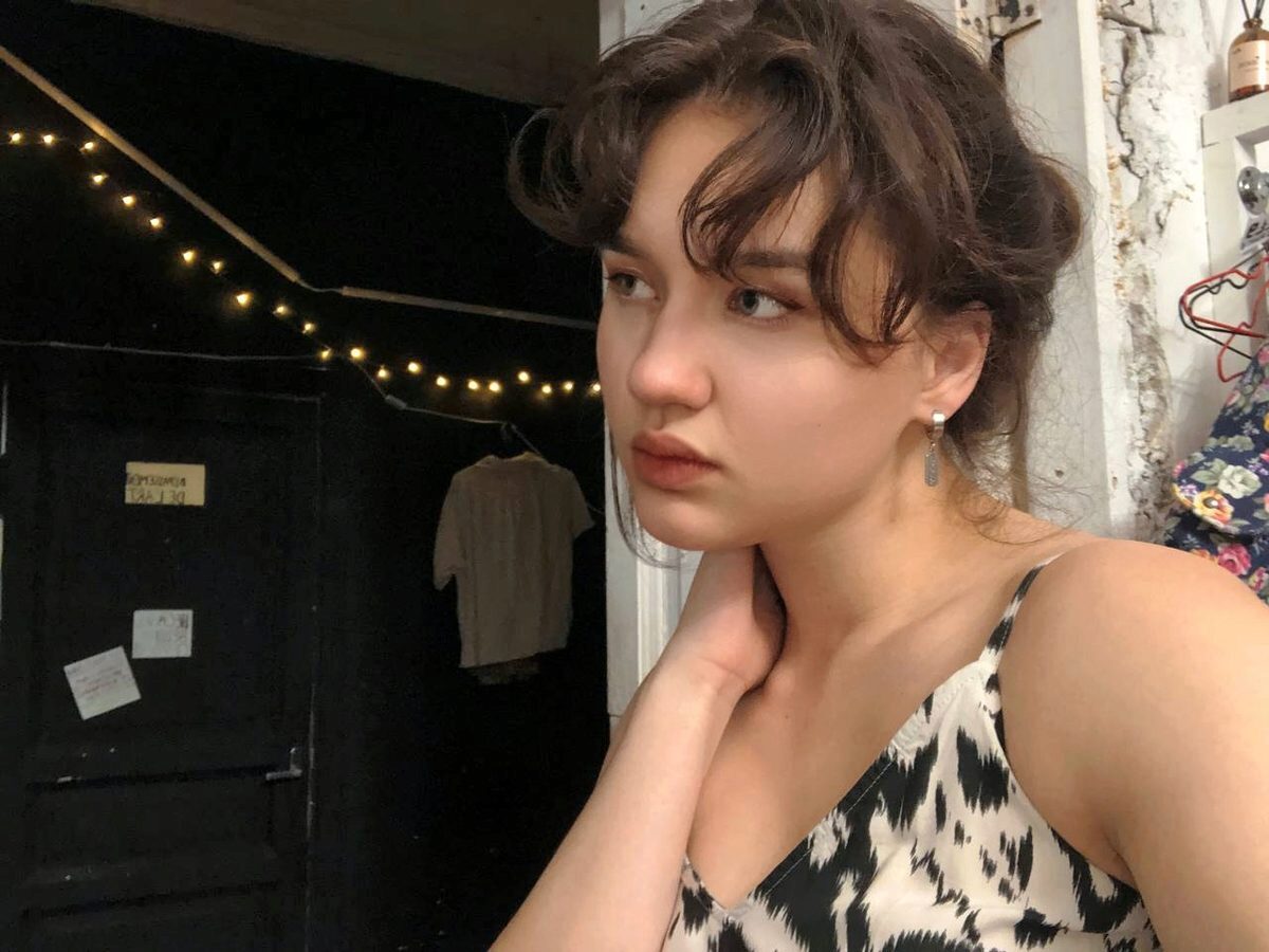 Watch Triniti Moon live on cam on Flirt4Free