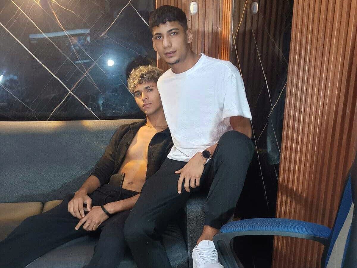 Alexkeith & Axel profile