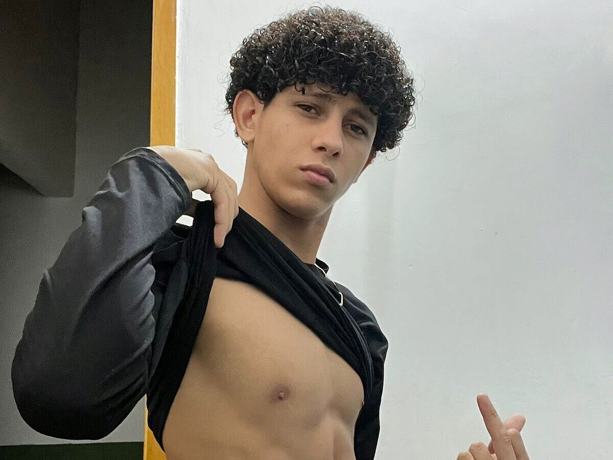 Jimm Mendoza webcam model