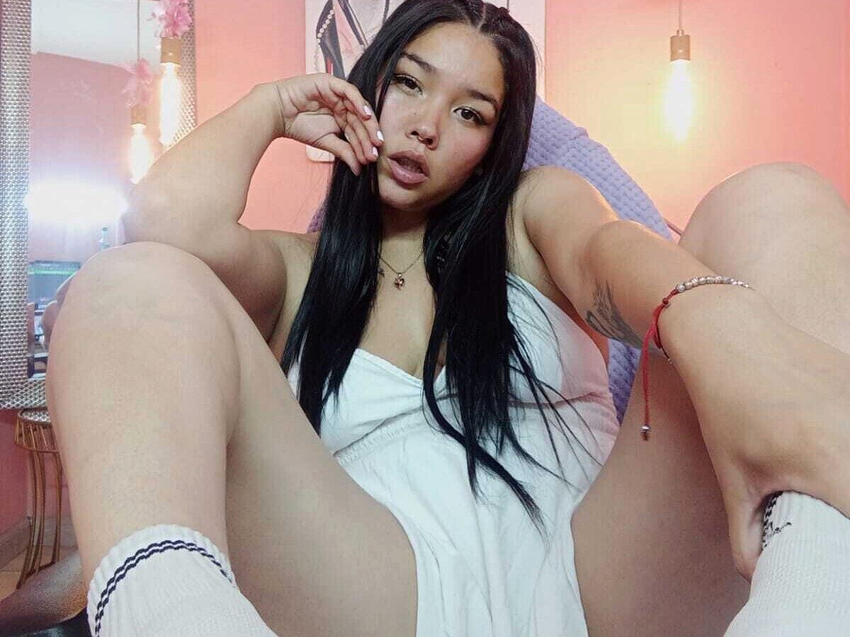 Melody Thomas Live Webcam on Flirt4Free