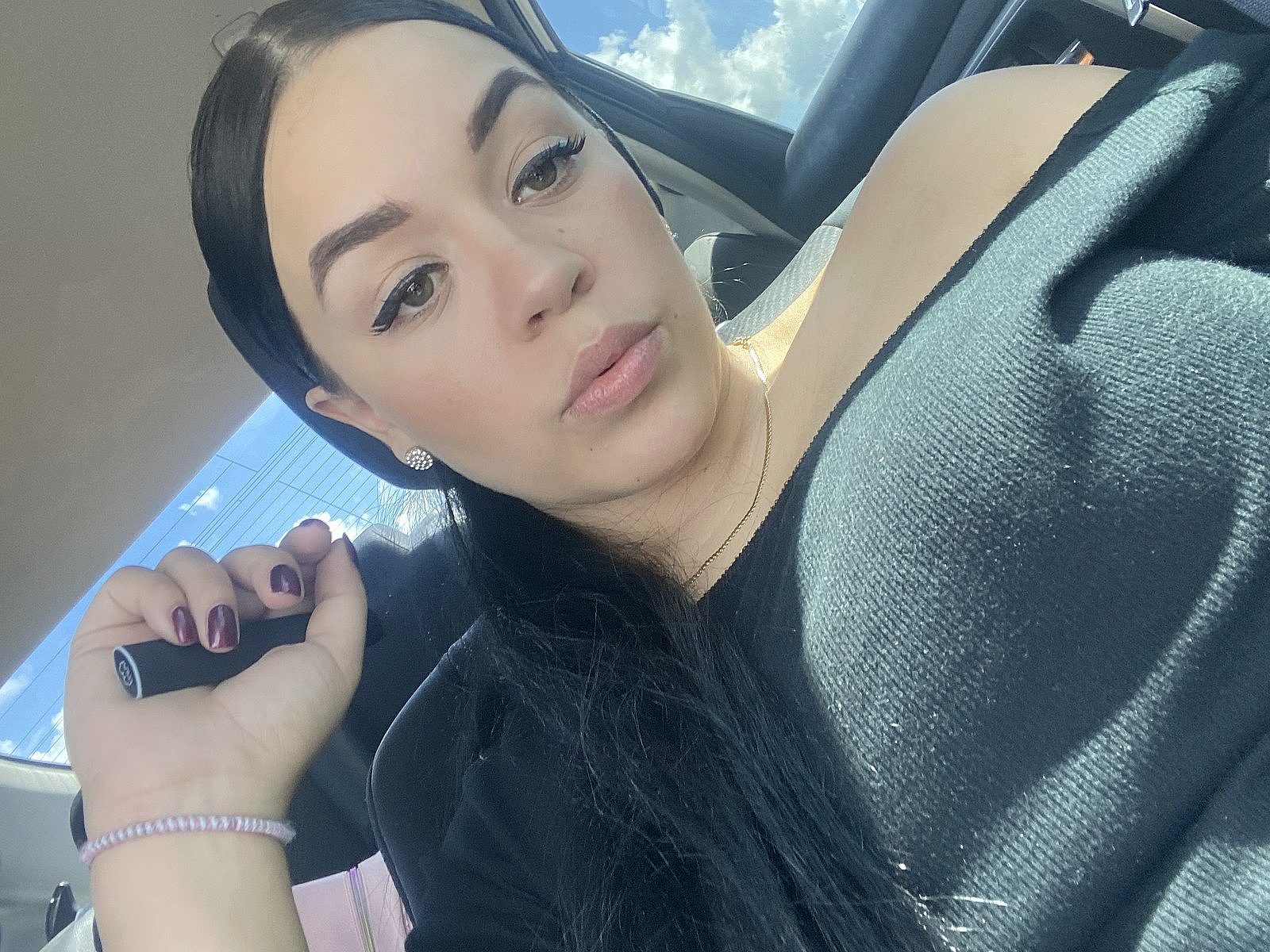 Watch Kimmy Kush live on cam on Flirt4Free