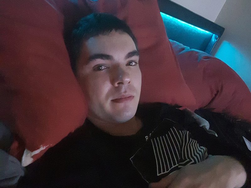 Allan Mayer Live Chat on Flirt4Free