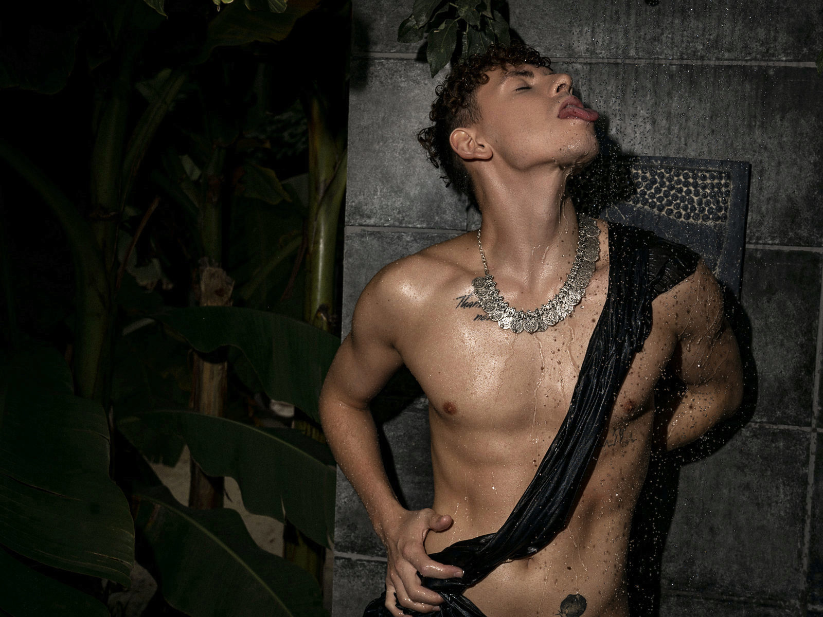 Live Chat with Jasper Wade on Flirt4Free