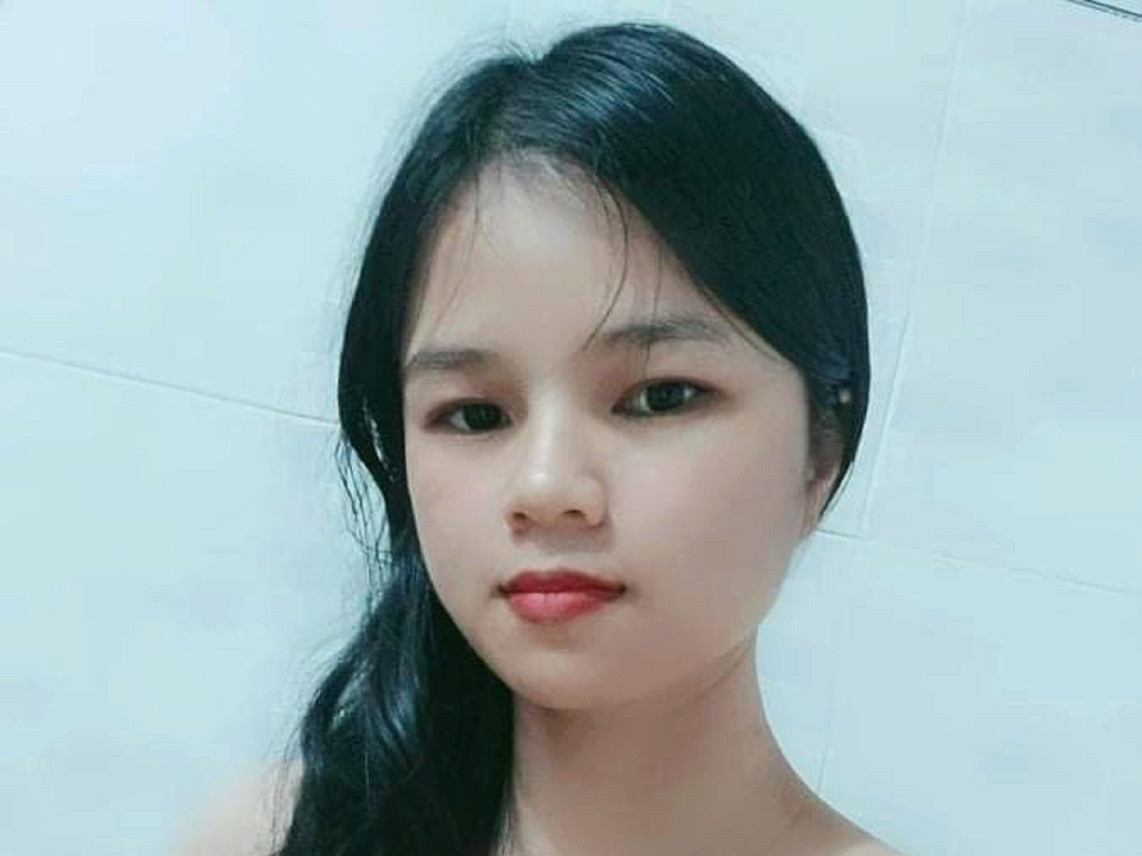 Celine Nguyen webcam