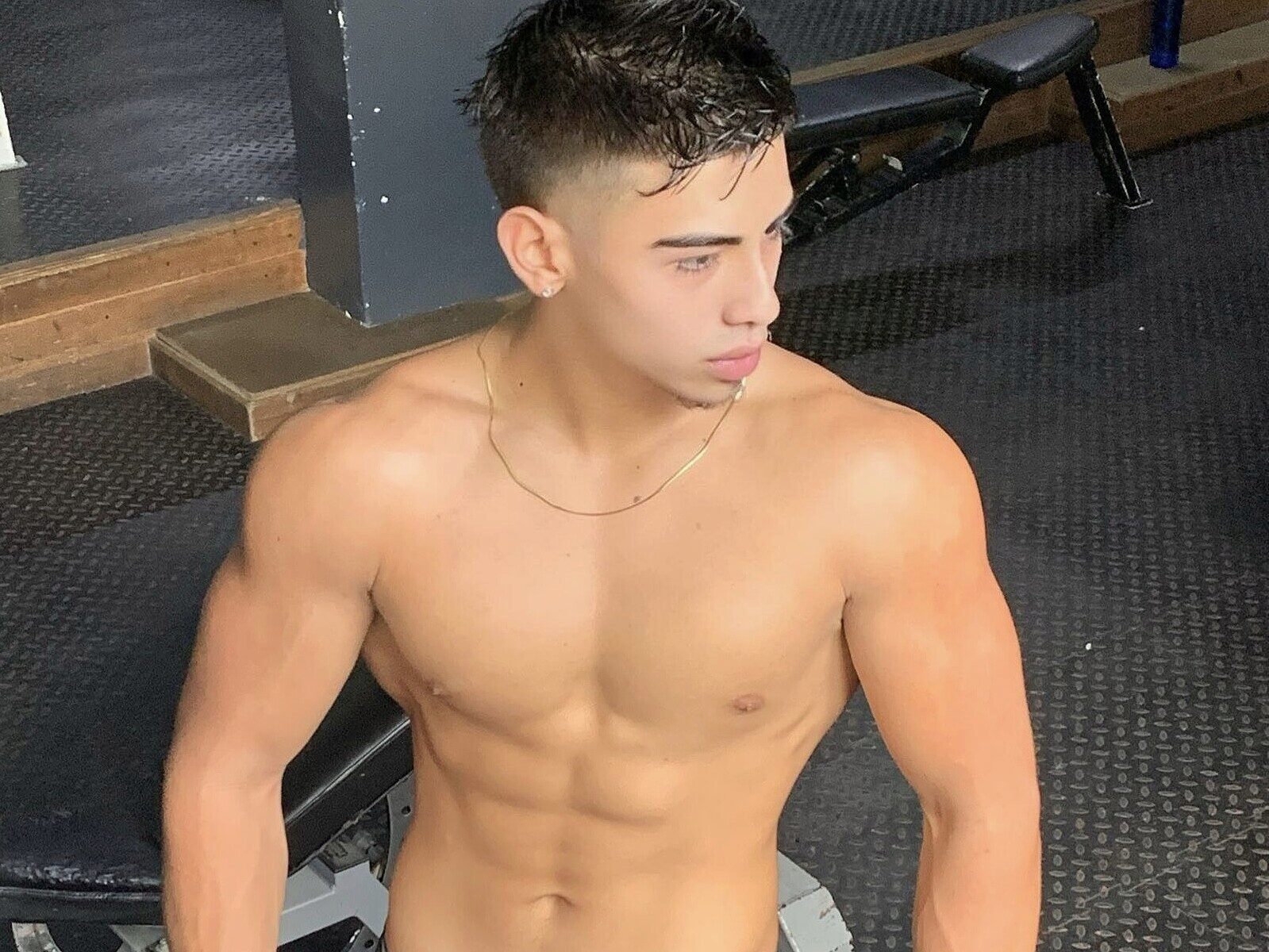 Vinny Oliver profile