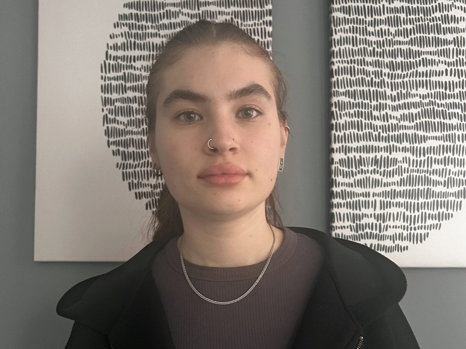 Kim Halls live cam model at Flirt4Free