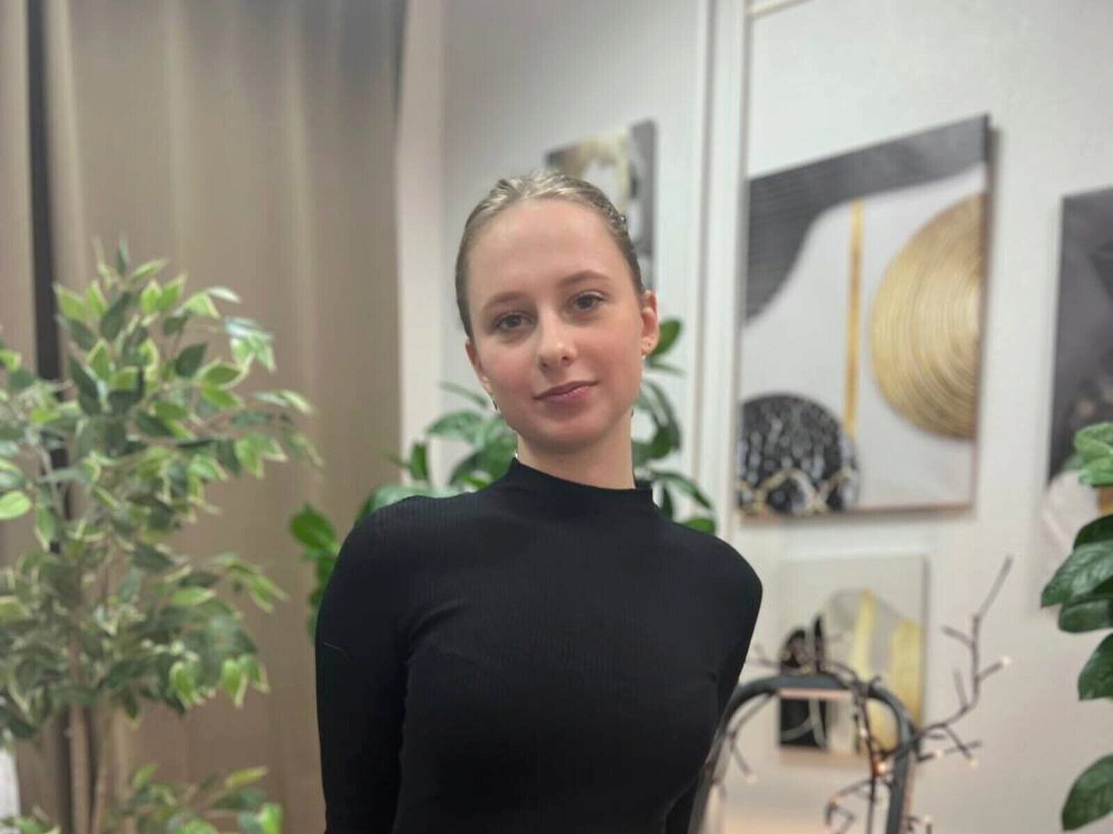 Latesha Kozee live cam model at Flirt4Free