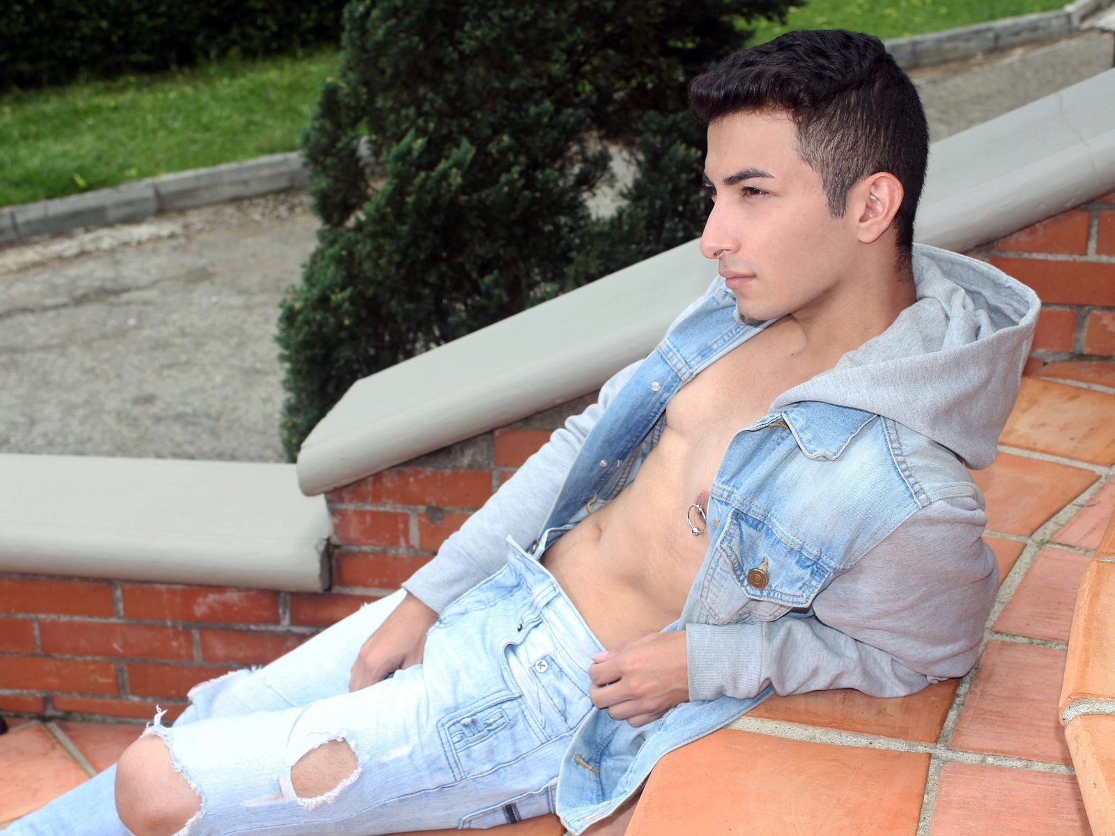 Razen Live Cam on Flirt4Free