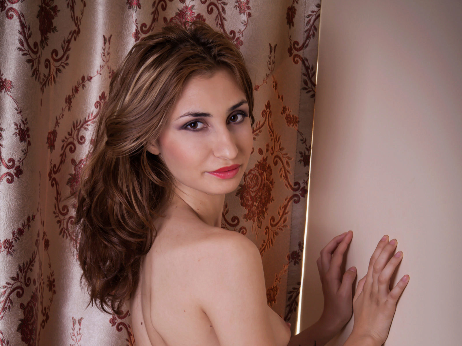 Watch Kathya White live on cam on Flirt4Free