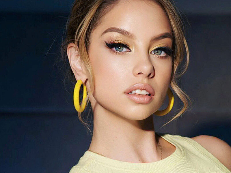 Lolli Maison webcam model