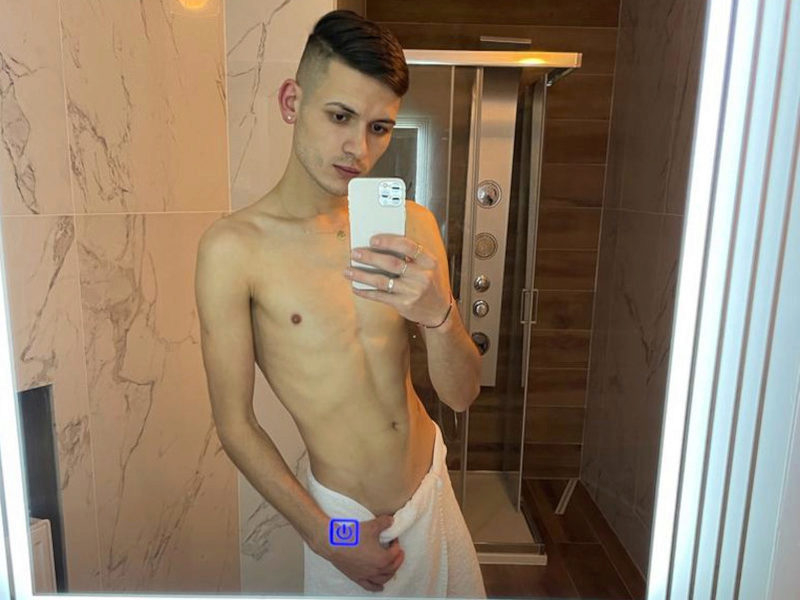 Anton Angell nude live cam