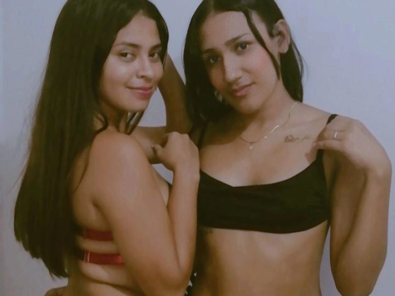 Camila Rueda & Karen Sofi live cam model at Flirt4Free