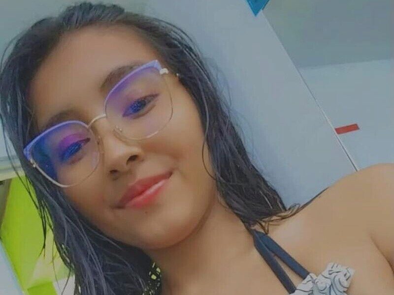 Watch Katy Heaven live on cam on Flirt4Free