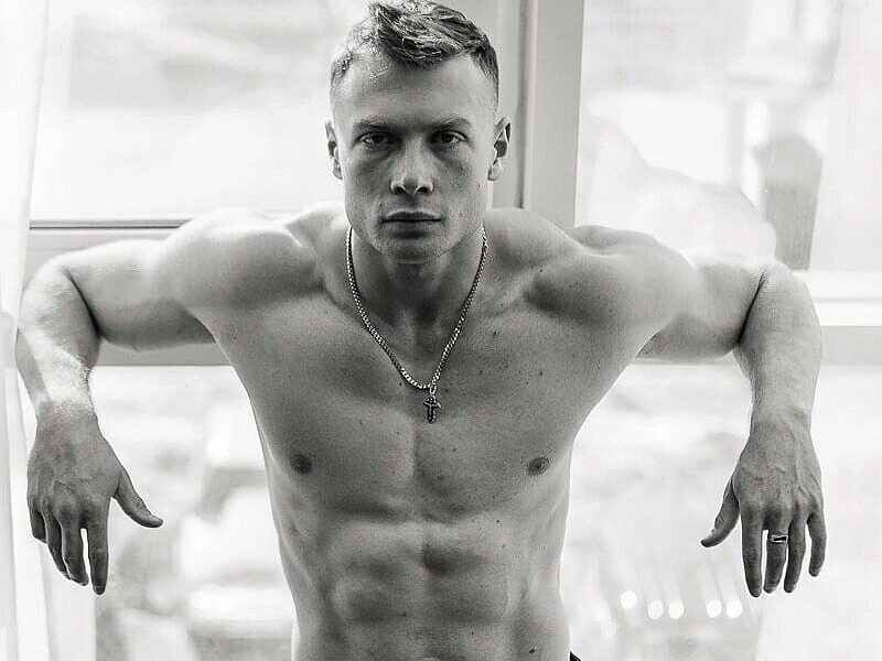Alex Knox Live Chat on Flirt4Free