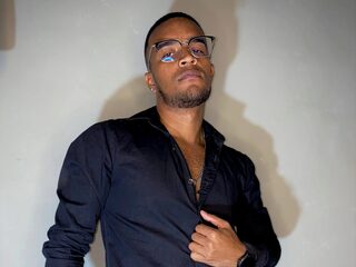 Watch  Latino Xandre live on Flirt4Free