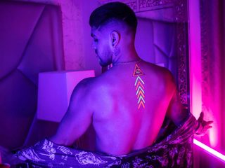 Austin Rayne Live Cam on Flirt4Free