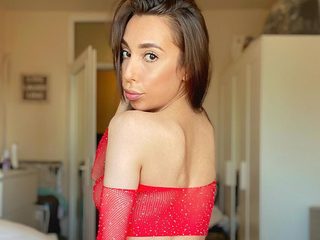 Miss Nicolle Live Cam on Flirt4Free