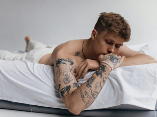 1 On 1 Sex Cams - Colinn Niko Portugal Alt Text Streamray-Cams