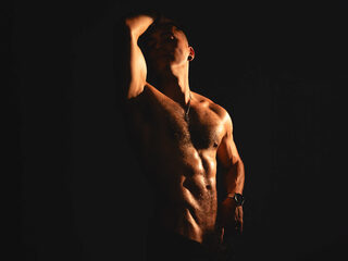 Aron Wolff profile