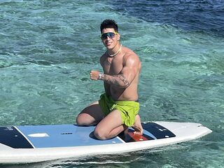 Alan Thompson Live Webcam on Flirt4Free