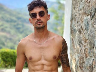 1 On 1 Sex Cams - Arthur Shelton Portugal Alt Text Streamray-Cams