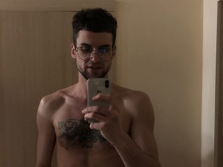 Iven L Live Webcam on Flirt4Free