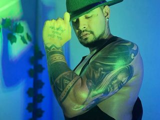 Samuel Joness Live Webcam on Flirt4Free