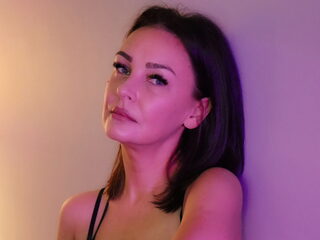 Live Chat with Milena Mellow on Flirt4Free