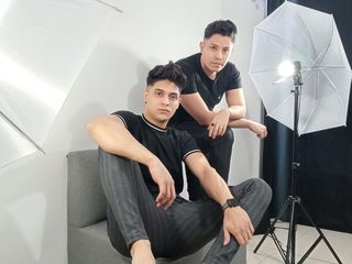 Jordan Velez & Rooney Saenz xnx live