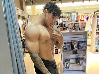 Bramdon Smith Live Cam on Flirt4Free