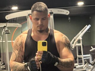 Milan Thomson profile