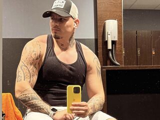 Milan Thomson profile