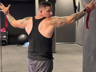 Milan Thomson profile