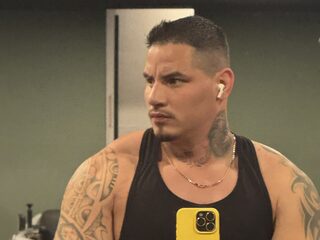 Milan Thomson profile