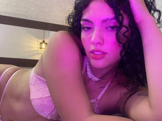 Tamara Beltran Live Cam on Flirt4Free