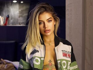 Arianna Kylee - Flirt4Free cam model profile and statistics