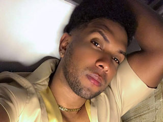 Dereck Black live cam model at Flirt4Free