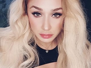 Profile and Statistics for Nina Grace on Flirt4Free