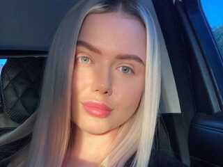 Gaetana Manzi Live Chat on Flirt4Free