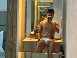 Jordhhan Fox Live Cam on Flirt4Free