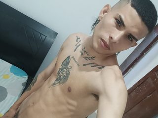 Samuel David Live Cam on Flirt4Free